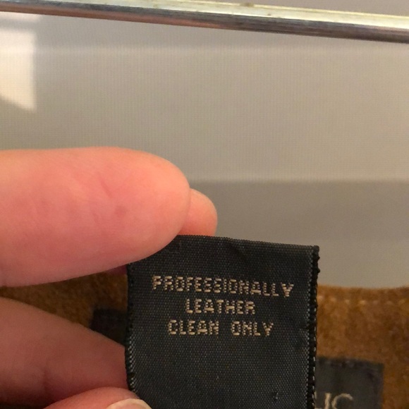 Banana Republic Suede Skirt - Picture 4 of 4